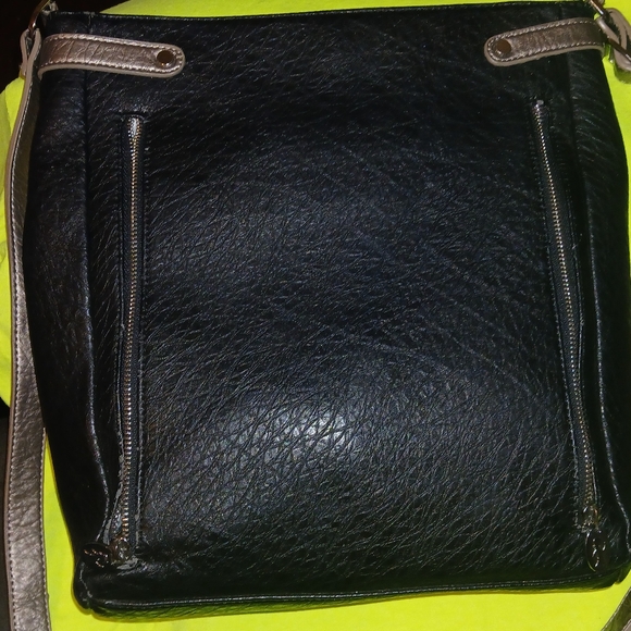 Damsel in defense - Picture 8 of 10